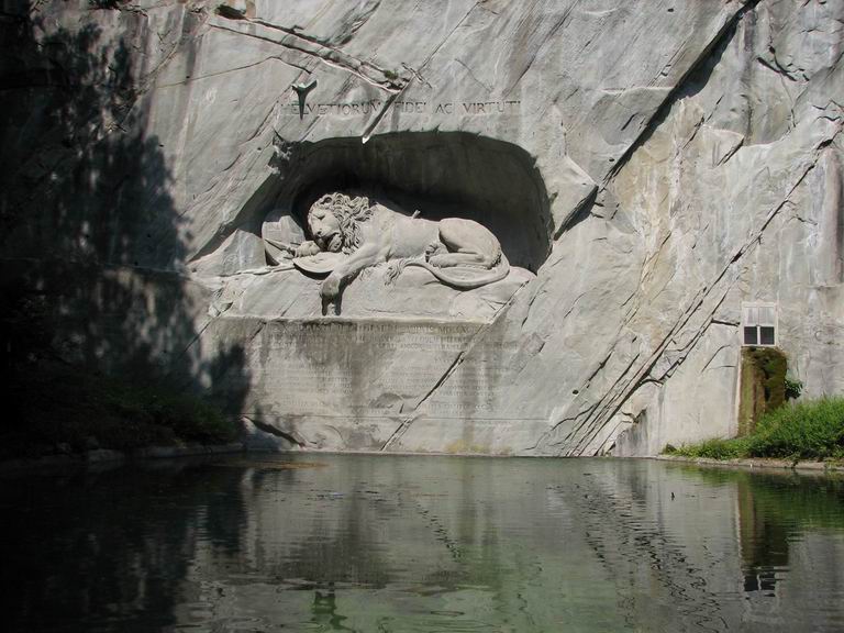 Lev v Lucernu
