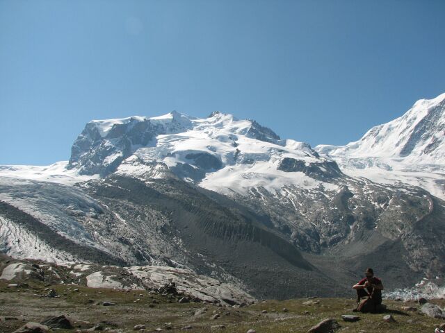 Posledn pohled na masiv Monte Rosa s hlavnm vrcholem Dufourspitze
